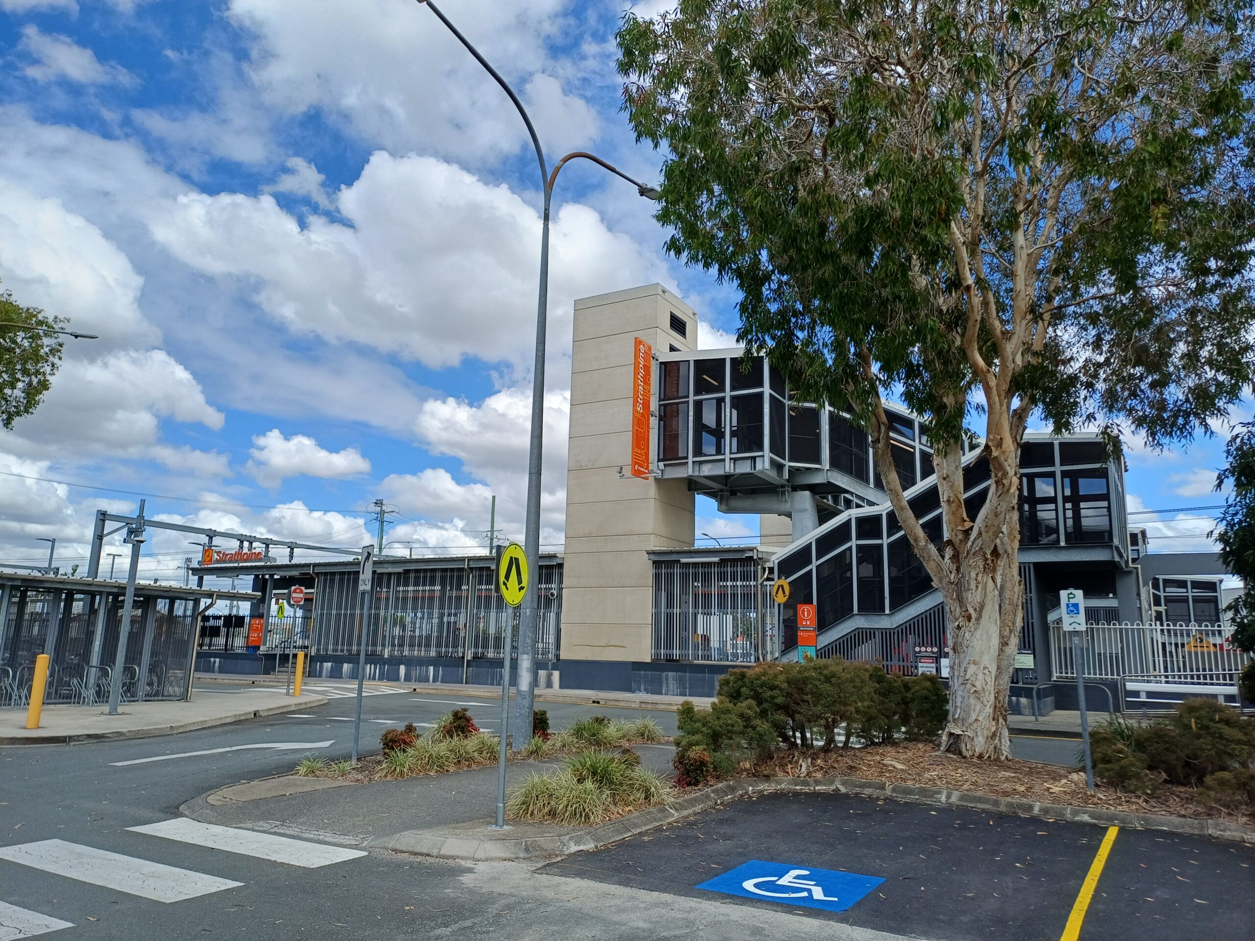 Strathpine train station
