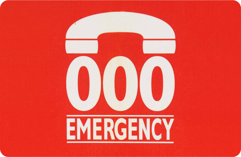 000 emergency logo